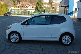 Volkswagen Up - 2