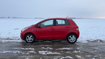 Toyota Yaris 1.3 2011 - 2