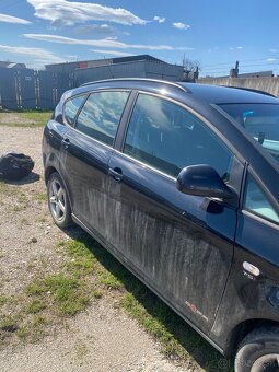 Predám Seat Altea XL 1,2 TSI (nutná oprava motora) - 2