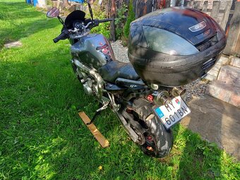 Yamaha FZ600 - 2