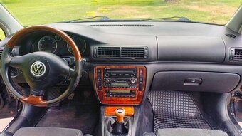 Volkswagen Passat - 2
