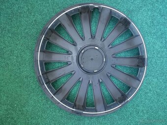 Puklice SAIL Leoplast Albrecht 14" - 2