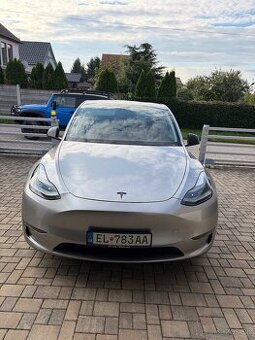 Tesla model Y 2023 dual motor- odpocet dph - 2