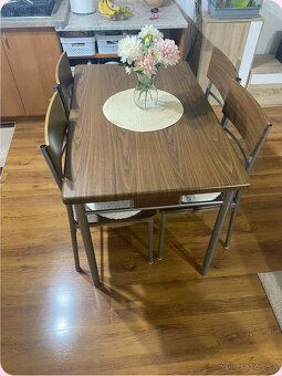 Jedálenský stôl a stoličky - 2