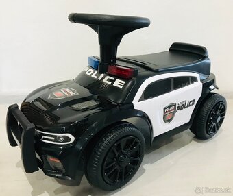 Detské autíčko odrážadlo s hudbou - 2