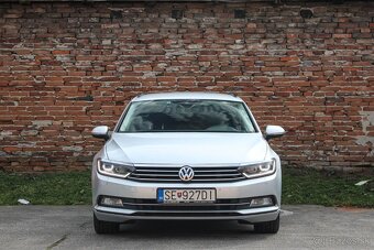 Volkswagen Passat Variant 2.0 TDI Highline DSG - 2