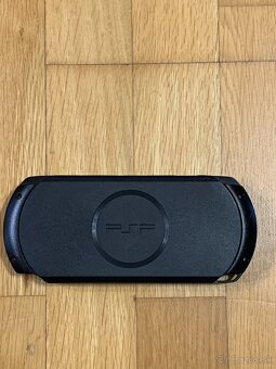 Sony PSP E1004 - herná konzola - 2