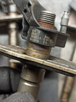 Vstreky Bosch 2.7tdi 140kw a6 c6 - 2