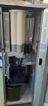Nápojový automat - 2