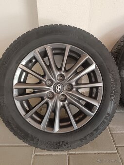 Hyundai Tucson elektróny, zimné pneumatiky - 2