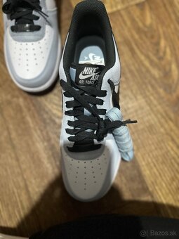 Nike Air Force 1 '07 LV8 - 2