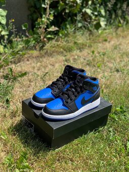 Jordan 1 mid 38 royal blue gs - 2