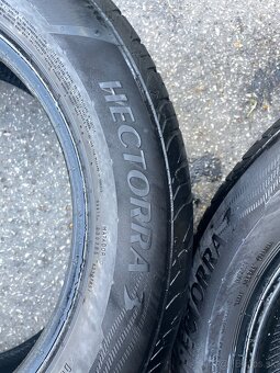 Pneu 215/55 r16 - 2