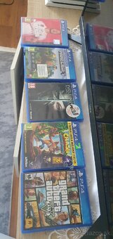 Playstation 4 - 2