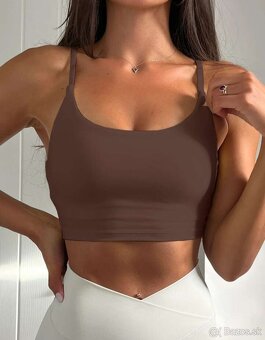 Tmavo hnedy crop top - 2