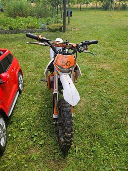 Detské autičko+ detskš motorka - 2