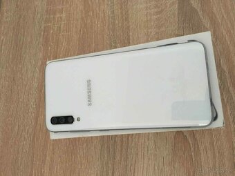 Samsung A70 - 2