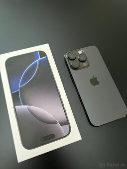 iPhone 16 Pro 128 GB čierny titán - 2