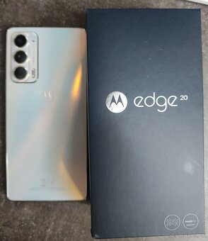 Motorola EDGE 20 - Rezervovane - 2