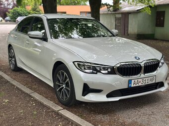 BMW Rad 3 330e Premium PHEV A/T Plug-In HYBRID - 2
