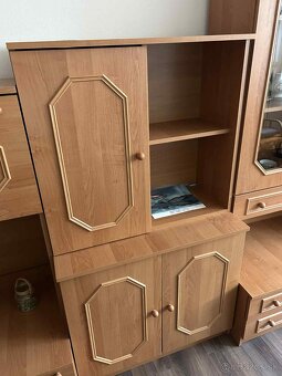 Predám obývaciu stenu+stolík - 2