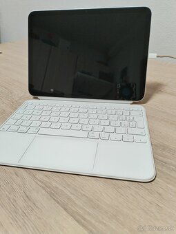 iPad 10.9" Wi-Fi 64GB Strieborný (10. gen.) + Apple Magic K - 2