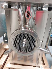 Mlynček na mäso Technologis 42 mäsiarsky vlk - 2