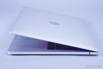 ZÁRUKA/Macbook Pro 13.3"/I5 2.0GHZ/8GB RAM/256GB SSD - 2
