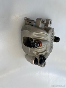 Predný brzdový strmeň BREMBO KTM - 2