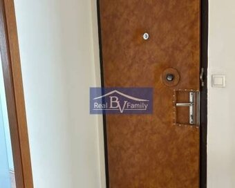 Predaj, Petržalka, 3 izbový byt, Furdekova ulica,kúpou voľný - 2