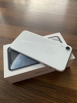 predam iPhone XR 64 GB - 2