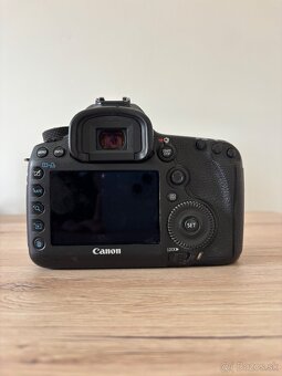 Canon 5D Mark iii - 2