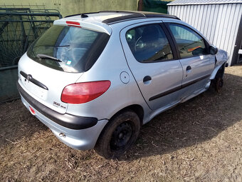 predam Rospredam peugeot 206 2,0hdi 144850km alebo v celku - - 2