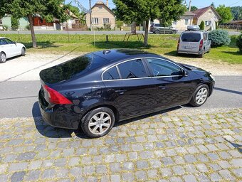 Volvo S60 2.0D 120kW/163PS, MT6, Koža, NAVI, - 2