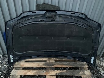Predam prednú kapotu VW Touran - 2