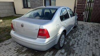 Volkswagen Bora - 2