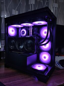 Ryzen 7 7800X3D, RX 6800 XT 16GB, 48GB RAM, AORUS doska - 2