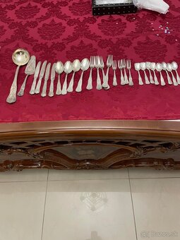 26 ks set postriebrenych príborov . - 2