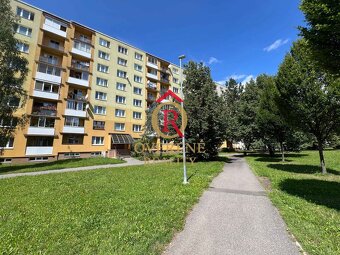 PREDANÉ -  veľký 3 izbový byt, Pavlovova ul., pôvodný stav - 2