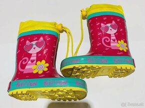 Dievčenské gumáky a pršiplášť - 2