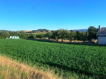 NA PREDAJ stavebný pozemok Hôrka - 2