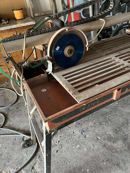 Predám vodnú rezačku na dlažbu TR 230 G - 2