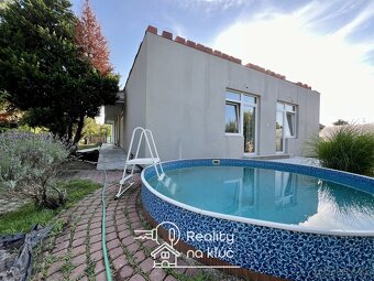 Na prenájom novostavba 3-izbový rodinný dom s bazénom - 2