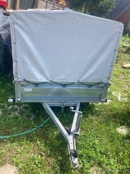 Prenajom vyklapacieho privesneho vozika-750kg s plachtou - 2