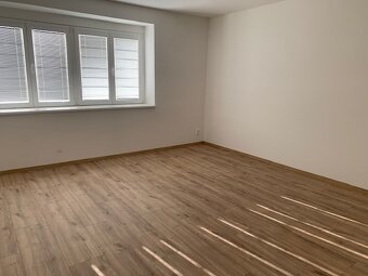 2 izbový byt v centre s možnosťou parkovania, Nitra - 2