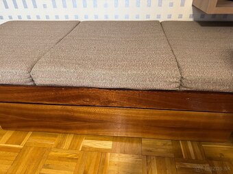 Postel s uloznym priestorom - 2