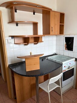 Na predaju kuchynská linka - 2