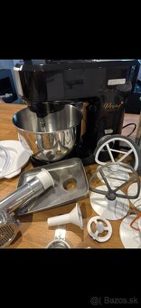 Kuchynský robot - 2