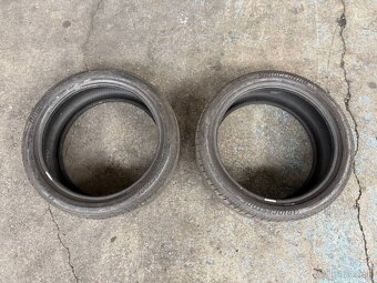 Pneu R19 245/40 BRIDGESTONE - 2