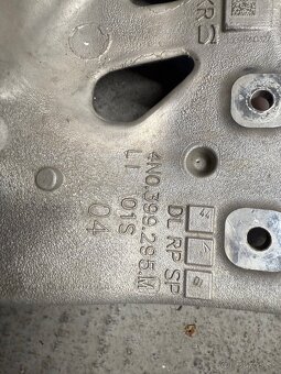 Audi A8 4N0399295M drziak - 2